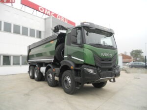 IVECO T-WAY AD410T540 CON VASCA RIBALTABILE POSTERIORE