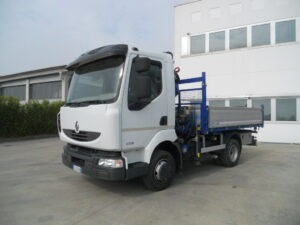 RENAULT 220 CON GRU BONFIGLIOLI P5000L 3SI E CASSONE RIB.TRILAT.