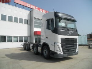 VOLVO FH 500 PASSO 5.150 8X2